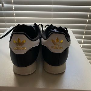 Adidas originals Samoa 10.5 Gold Limited Edition